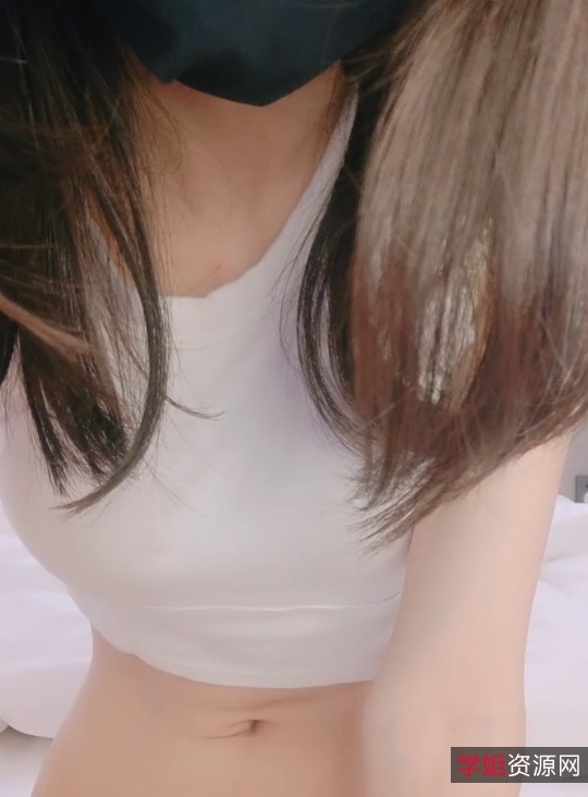 魅力长腿校花：97v和98g系列视频大合集