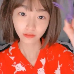 学妹快手甜美呜崽酱最新合集92V49.9G，百度ED2K收藏448