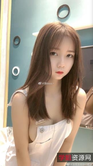 正能量快手绝版苗老师吐牛奶合集88V1.4G,私拍与跳舞视频齐全