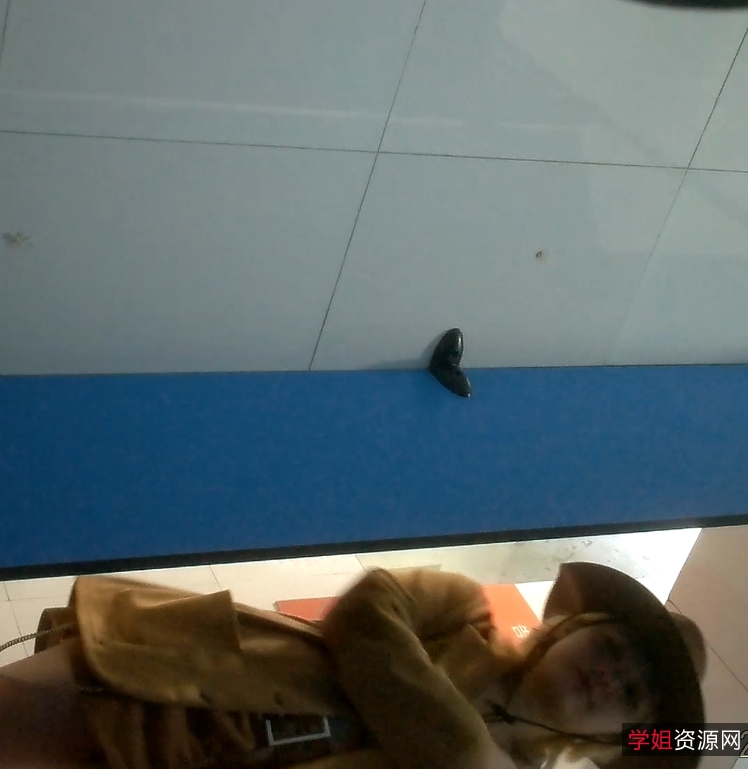 百度经典小蓝门厕拍视频合集64.7G收藏补