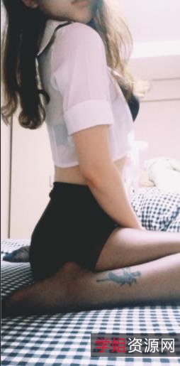 某推恶犬酱宝藏浮力姬vip资源绝版散播合集15P1V353M，颜值超高，身材火辣