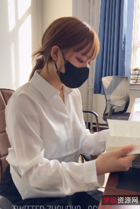 若若老师办公室丝袜完整合集2.3GB易直播绝密