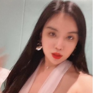 潘霜霜TS露脸边缘私拍合集多部3.6G超诱人