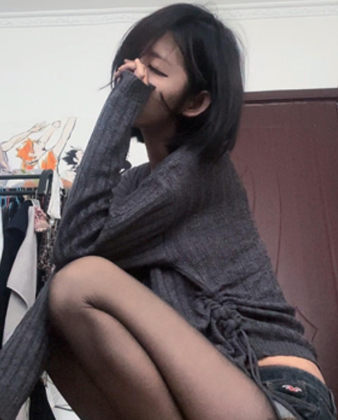 抖音行简福利姬美女日常视频合集50部2.8G，内容丰富