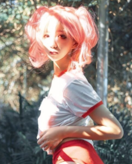 推特阿薰kaOri蜜桃合集35部32.8G舞蹈室实录