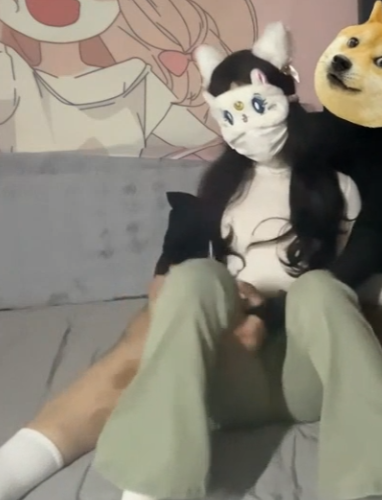 番茄社区长腿学妹喷泉合集2部500MB太顶了