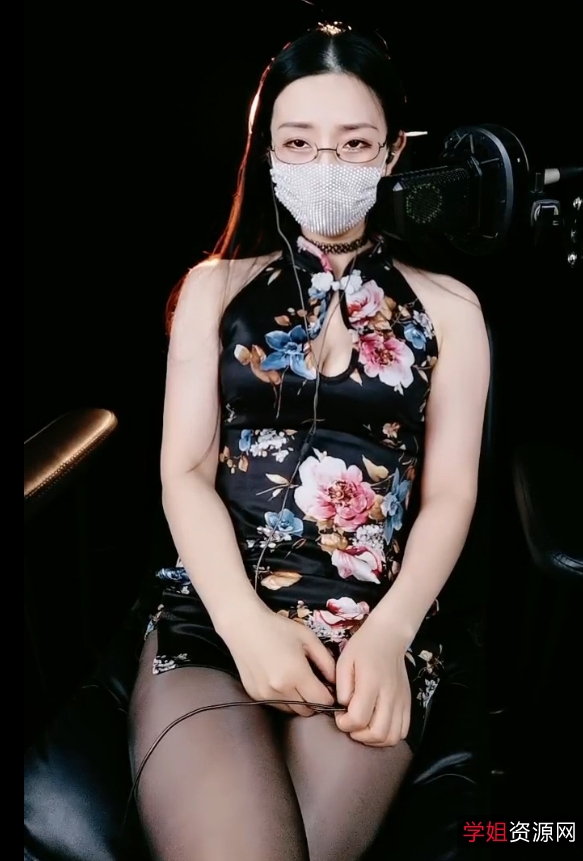 百媚暖暖吃瓜合集骚麦小故事10V20G魅惑声线