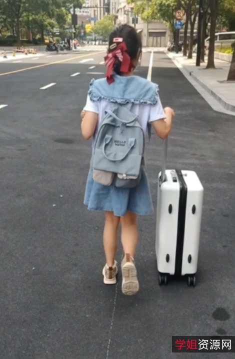 优质推特LovELolita7特殊指导合集53部70G