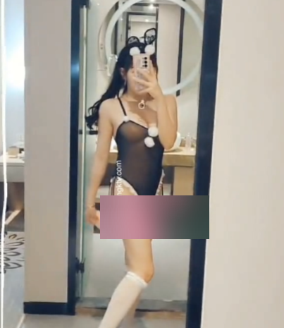 推特广深小粉酱白丝私拍7V+376P0.5G超感觉