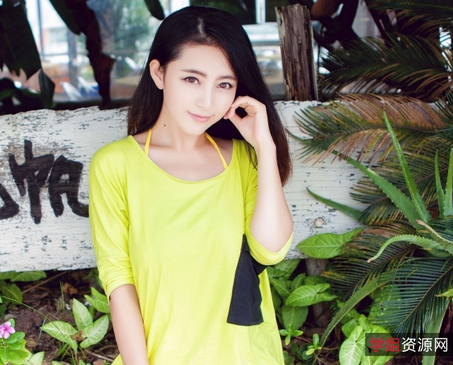 微博夏茉GIGI纯素20套作品4.08G翘臀尤物