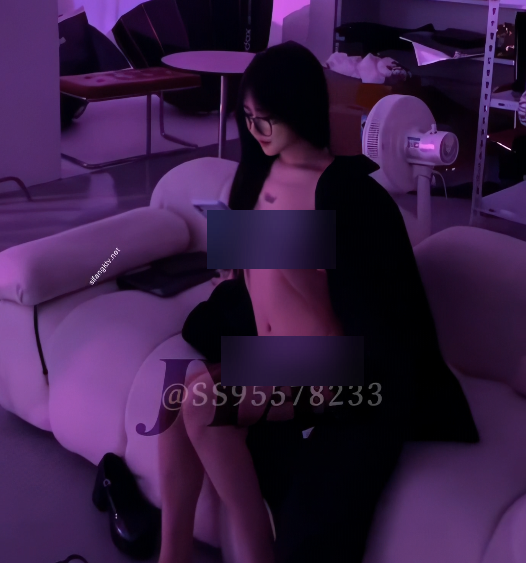 推特表演JAYS私拍13V1.18G绝密展示