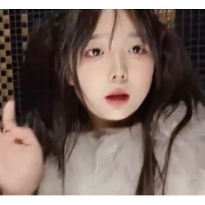 推特小包子私密视频合集7部1.16G太诱人