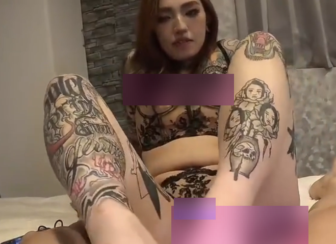 鱿鱼纹身御姐诱惑合集13部28.6G推特视频