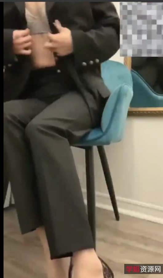 抖音美车美商务咨询气质丝袜少妇展示视频23V744M太诱惑了