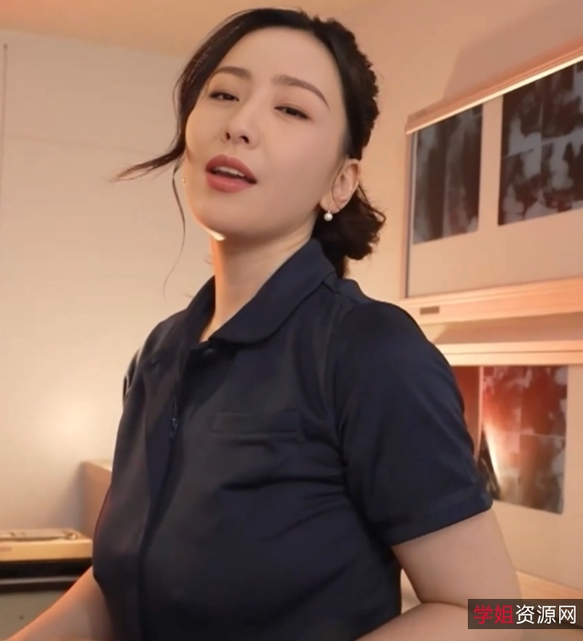 护工诊疗AI佟丽娅1.4G绝密服务深入交流白金卡体验